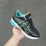 کفش و کتونی اسیکس عمده