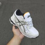 کفش و کتونی اسیکس عمده